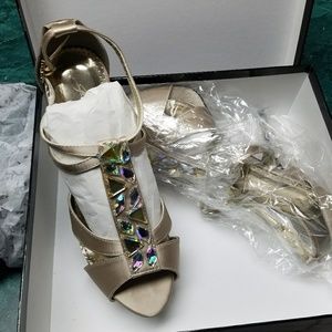 Jonathan Kayne heels